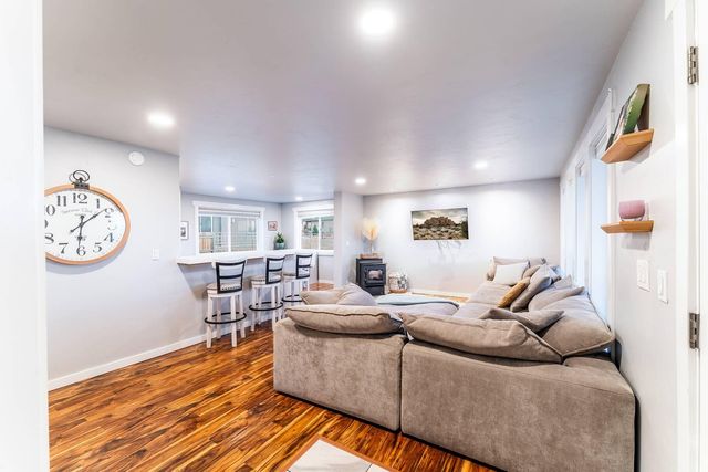 3388 SW 46th Street, Redmond, OR 97756