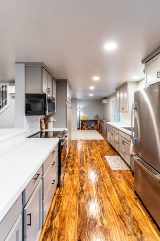 3388 SW 46th Street, Redmond, OR 97756