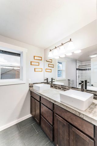 3388 SW 46th Street, Redmond, OR 97756