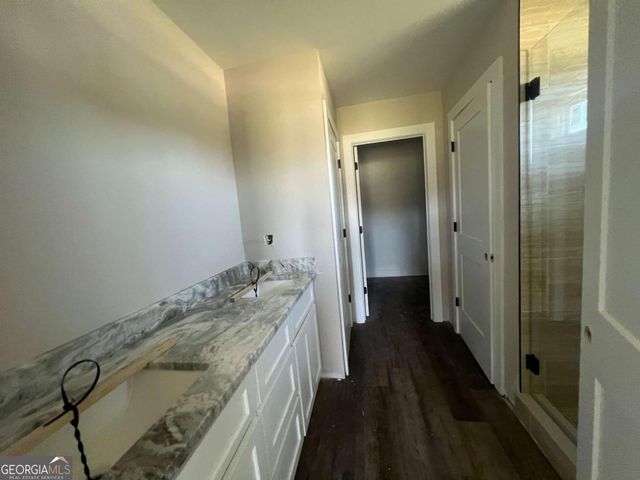 77 Laurel Avenue, Comer, GA 30629