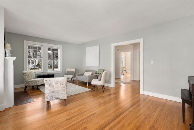 30 Firglade Ave, Springfield, MA 01108