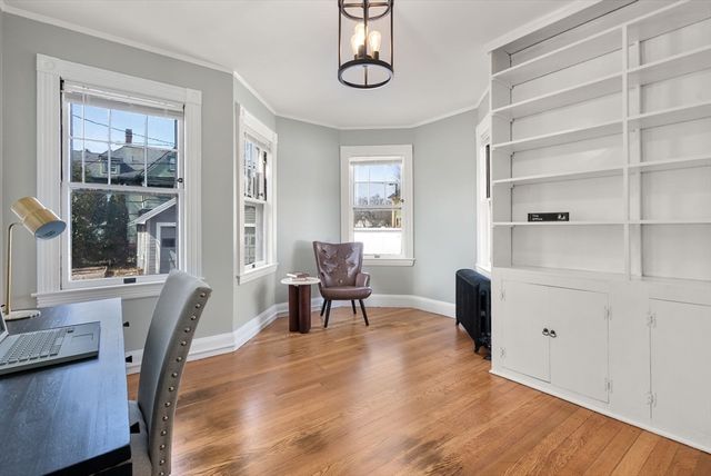 30 Firglade Ave, Springfield, MA 01108