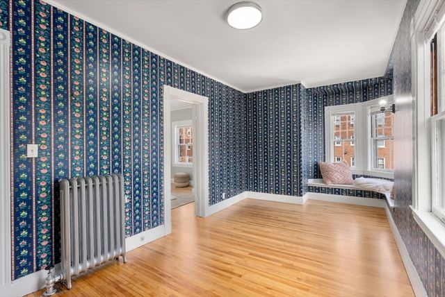 30 Firglade Ave, Springfield, MA 01108