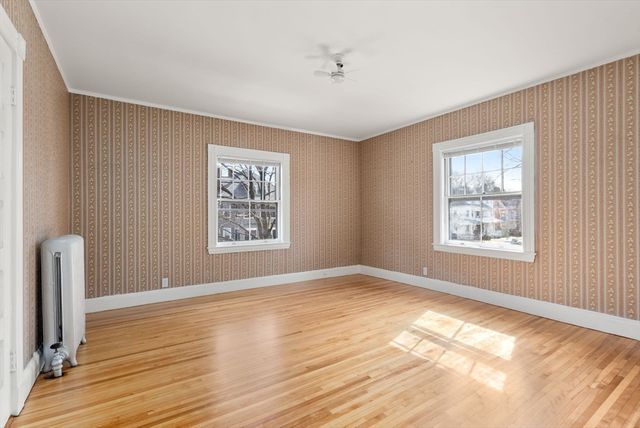 30 Firglade Ave, Springfield, MA 01108