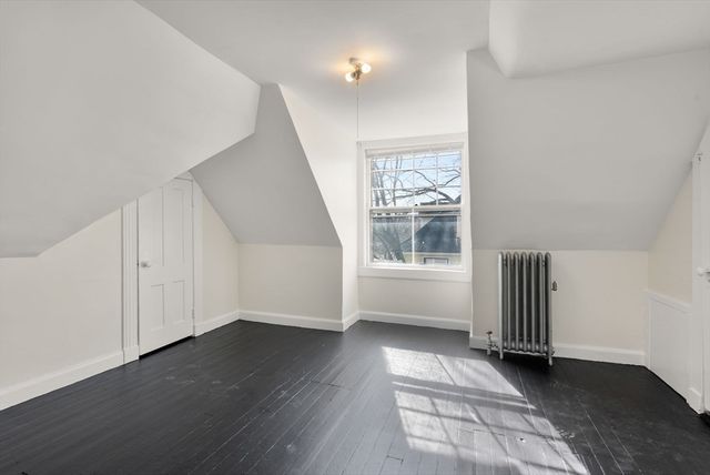 30 Firglade Ave, Springfield, MA 01108