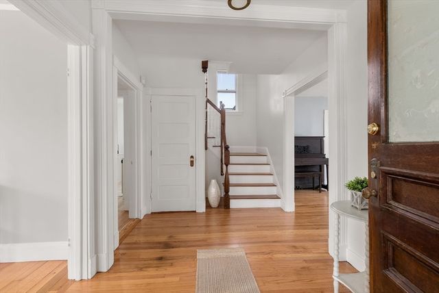 30 Firglade Ave, Springfield, MA 01108