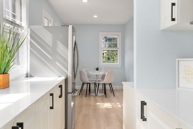 30 Firglade Ave, Springfield, MA 01108