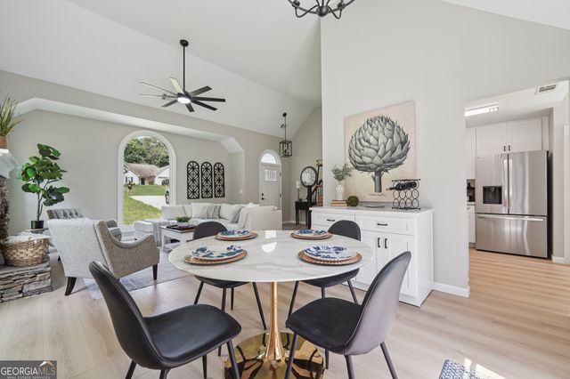 5825 Rolling Oaks Drive, Cumming, GA 30040