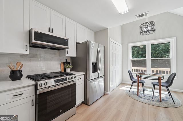 5825 Rolling Oaks Drive, Cumming, GA 30040