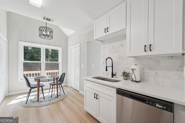 5825 Rolling Oaks Drive, Cumming, GA 30040