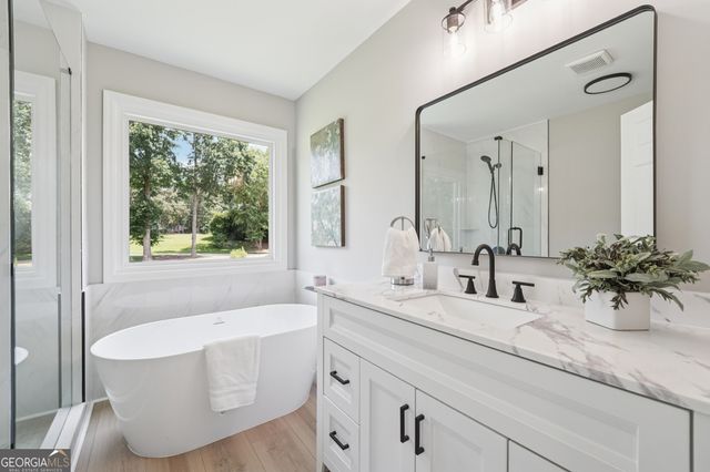 5825 Rolling Oaks Drive, Cumming, GA 30040
