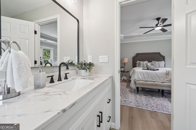 5825 Rolling Oaks Drive, Cumming, GA 30040