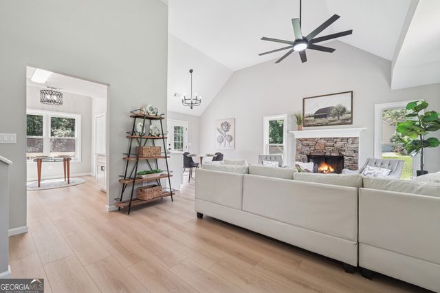 5825 Rolling Oaks Drive, Cumming, GA 30040