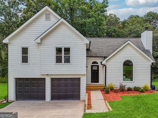 5825 Rolling Oaks Drive, Cumming, GA 30040