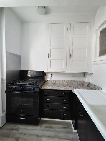 1 Harbor 3, Salem, MA 01970