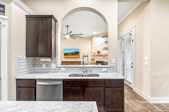 3 Memory Ln, Wimberley, TX 78676