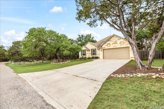 3 Memory Ln, Wimberley, TX 78676
