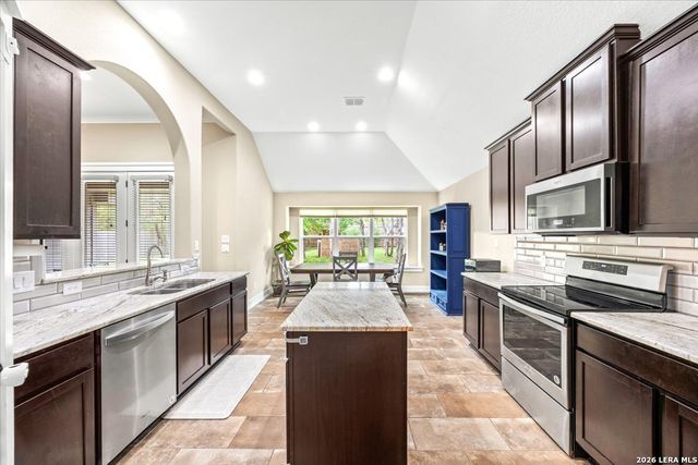 3 Memory Ln, Wimberley, TX 78676
