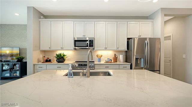 5141 Draco CIR A1-1, Naples, FL 34120