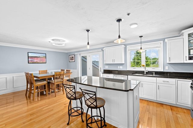 43 N Main St B, Berkley, MA 02779