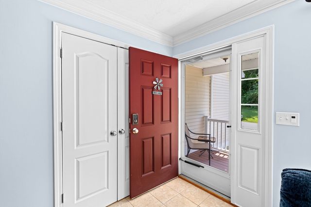 43 N Main St B, Berkley, MA 02779