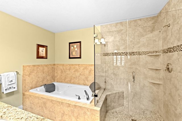 43 N Main St B, Berkley, MA 02779