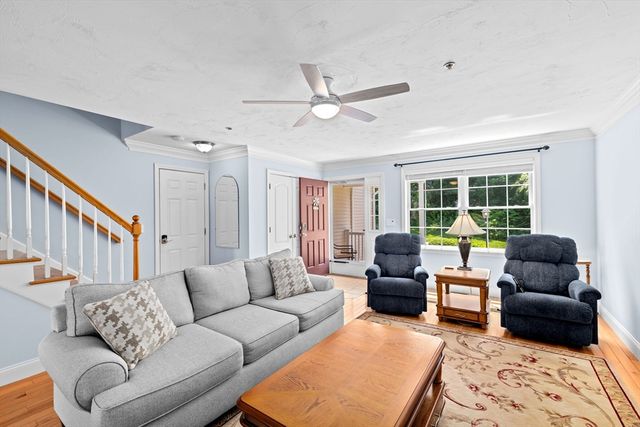 43 N Main St B, Berkley, MA 02779