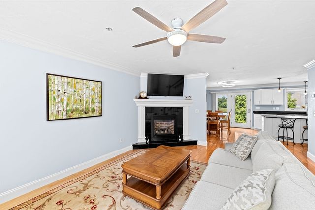 43 N Main St B, Berkley, MA 02779