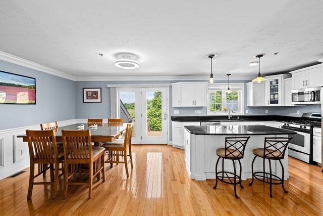 43 N Main St B, Berkley, MA 02779