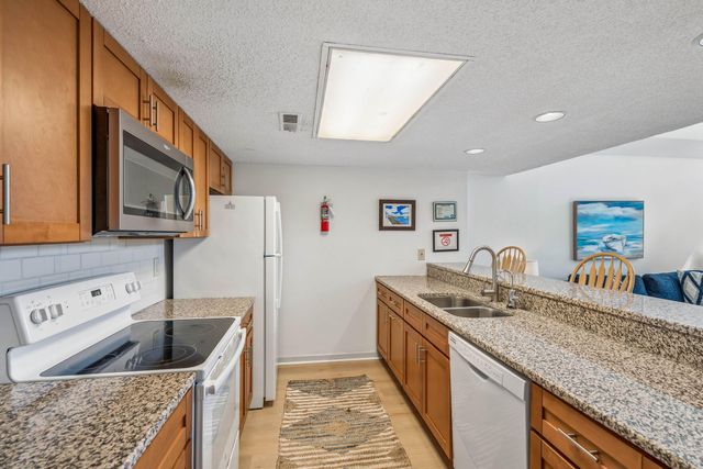 485 Sea Cloud Circle, Edisto Island, SC 29438