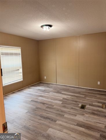 1825 Rocks Springs Road, Dublin, GA 31021