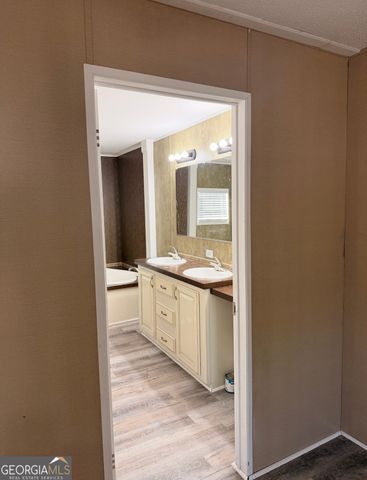 1825 Rocks Springs Road, Dublin, GA 31021