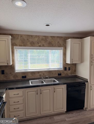 1825 Rocks Springs Road, Dublin, GA 31021