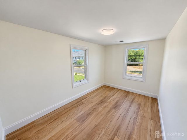 151 Macarthur ave Avenue, Sayreville, NJ 08879