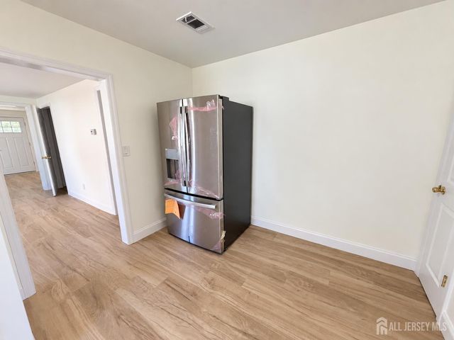 151 Macarthur ave Avenue, Sayreville, NJ 08879