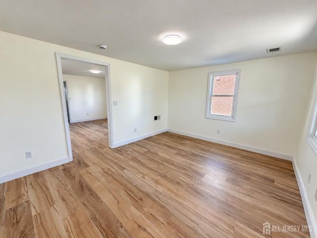 151 Macarthur ave Avenue, Sayreville, NJ 08879