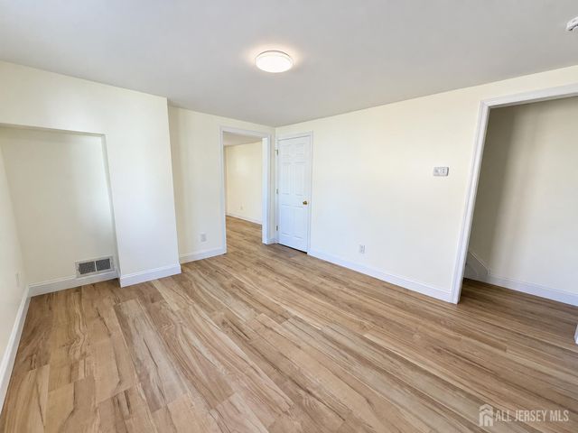 151 Macarthur ave Avenue, Sayreville, NJ 08879