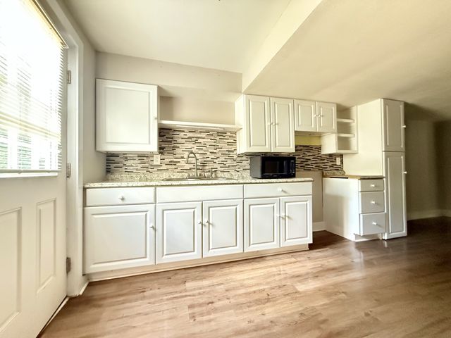 2844 Jarman Hollow Rd, Palmyra, TN 37142