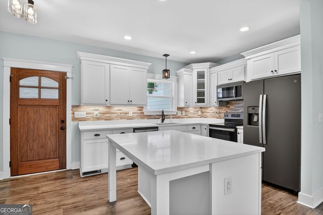 186 Meadow Circle, Ellijay, GA 30540