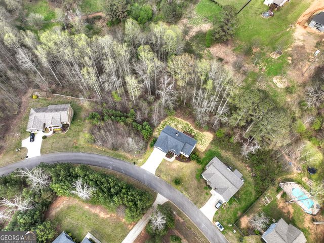 186 Meadow Circle, Ellijay, GA 30540