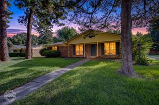 8853 Bayonne Drive, Shreveport, LA 71118