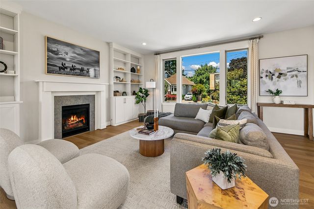 2817 NW 66th Street, Seattle, WA 98117