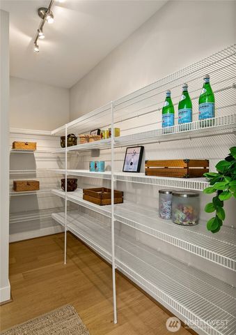 2817 NW 66th Street, Seattle, WA 98117
