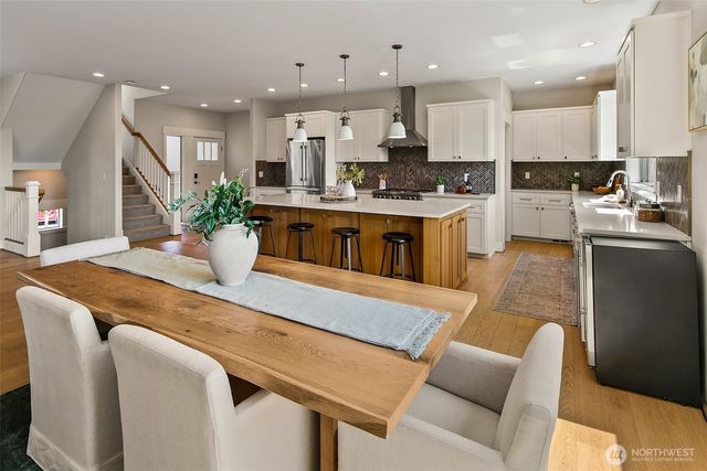 2817 NW 66th Street, Seattle, WA 98117