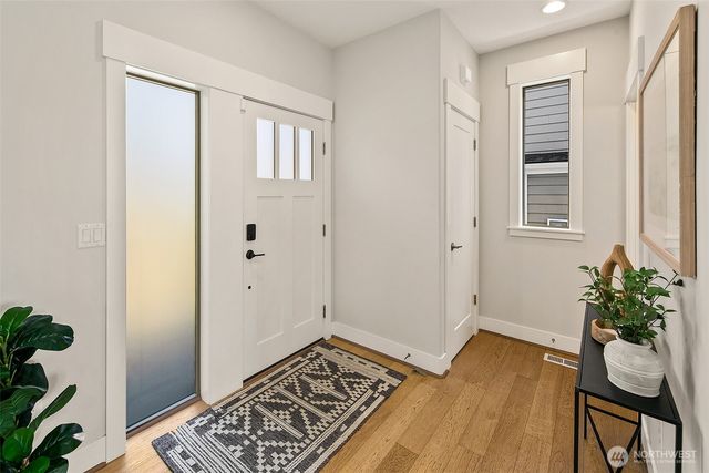 2817 NW 66th Street, Seattle, WA 98117