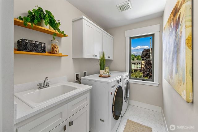 2817 NW 66th Street, Seattle, WA 98117