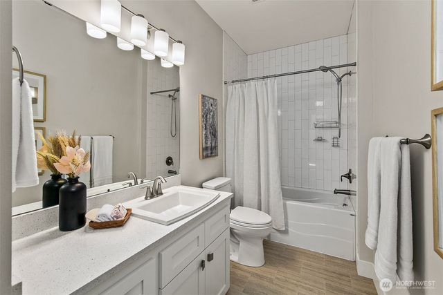2817 NW 66th Street, Seattle, WA 98117