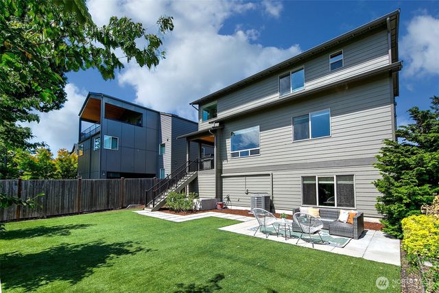2817 NW 66th Street, Seattle, WA 98117