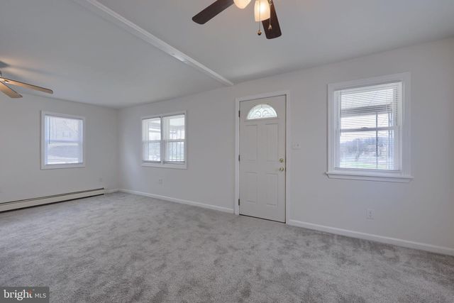 754 W ROUTE 897, Reinholds, PA 17569