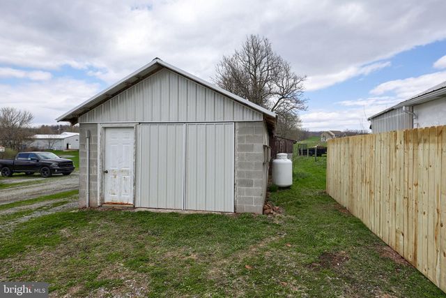 754 W ROUTE 897, Reinholds, PA 17569